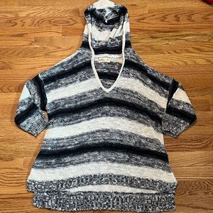 Hollister V-neck Hooded Sweater